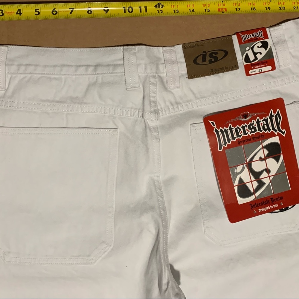 IS Interstate White Skater Jeans Size 42 NWT